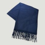 BUFANDA CON FLECOS AZUL