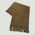 BUFANDA CON FLECOS VERDE MARRON